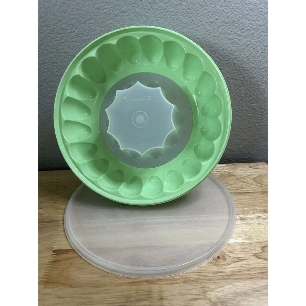 Vintage 1970's Tupperware Kitchen Jello Mold Ice Ring Mint Green 3 Pc Set